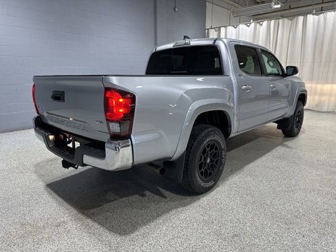 Used 2022 Toyota Tacoma SR5 image 4
