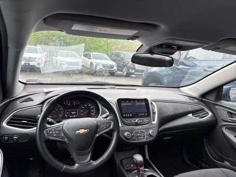 Used 2023 Chevrolet Malibu RS FWD image 10