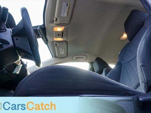 Used 2020 Toyota Corolla LE image 20