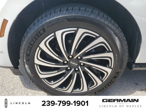 New 2025 Lincoln Navigator Black Label image 12