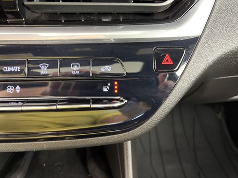 Certified 2024 Buick Envista Avenir FWD image 24