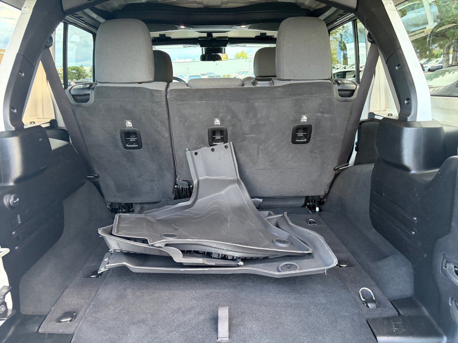 Used 2024 Jeep Wrangler Unlimited Sport AWD/4WD image 27