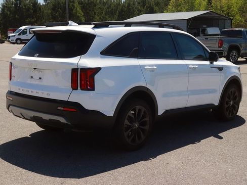 Used 2022 Kia Sorento SX Prestige w/ Rust Color Package AWD/4WD image 7