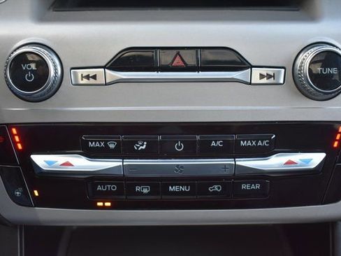 Used 2023 Ford Explorer XLT w/ Equipment Group 202A image 27