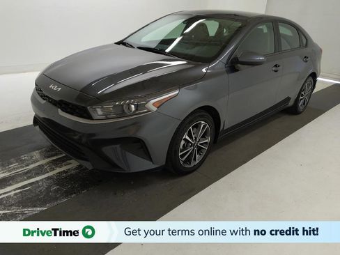 Used 2022 Kia Forte LXS image 1