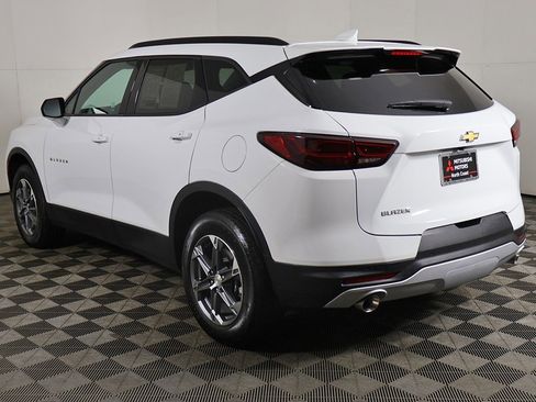 Used 2024 Chevrolet Blazer LT w/ Convenience Package image 9