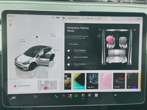 Used 2022 Tesla Model Y Performance AWD/4WD image 25