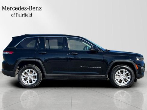 Used 2023 Jeep Grand Cherokee Limited AWD/4WD image 8