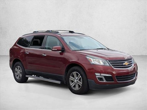 Used 2017 Chevrolet Traverse LT w/ LPO, 'HIT The Road' Package FWD image 3
