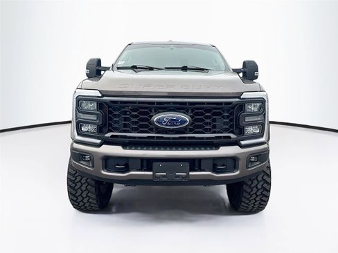 Used 2023 Ford F250 XL w/ STX Appearance Package image 2