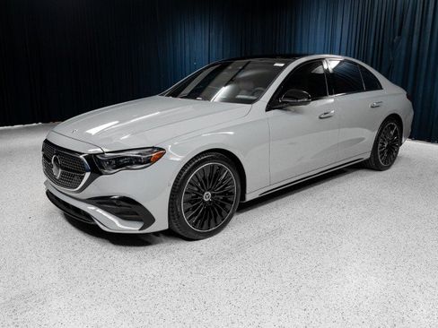 New 2026 Mercedes-Benz E 450 4MATIC Sedan image 1