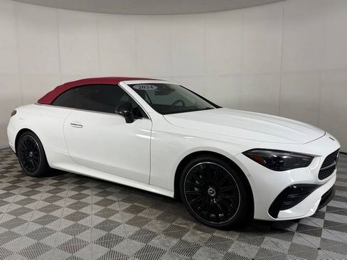 Used 2024 Mercedes-Benz CLE 450 4MATIC Cabriolet image 14