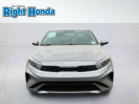 Used 2024 Kia Forte LXS FWD image 5