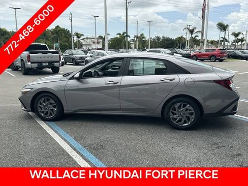 Used 2024 Hyundai Elantra SEL FWD image 10