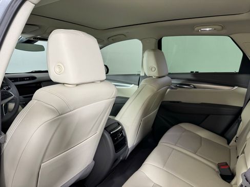 Used 2025 Cadillac XT5 Premium Luxury FWD image 35