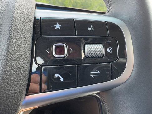 Certified 2025 Genesis G80 2.5T image 17