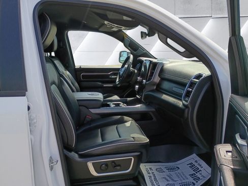 Used 2025 RAM 1500 Laramie AWD/4WD image 16