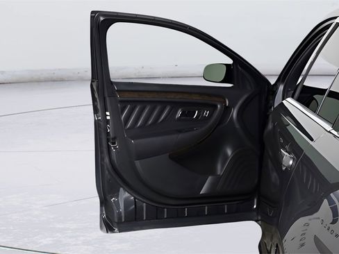 Used 2019 Ford Taurus Limited image 22