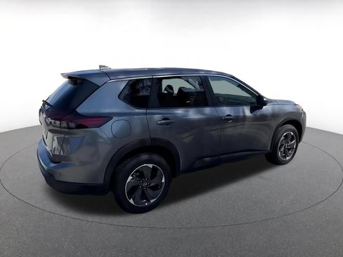 Used 2025 Nissan Rogue SV FWD image 14