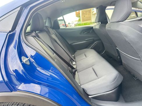 Used 2025 Toyota Prius LE image 39