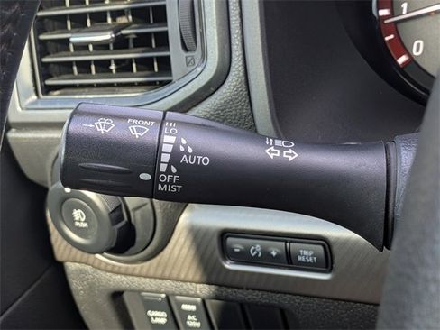 Used 2021 Nissan Titan PRO-4X w/ Pro-4x Convenience Package image 30