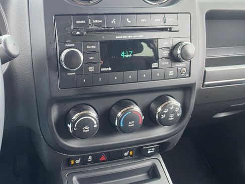 Used 2015 Jeep Patriot Latitude image 7