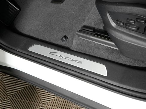 Certified 2026 Porsche Cayenne Coupe AWD/4WD image 16