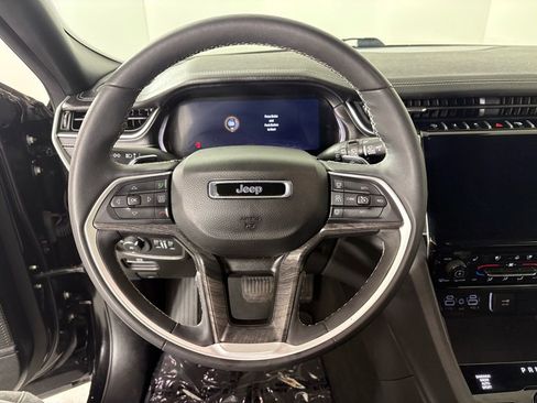 Used 2024 Jeep Grand Cherokee L Limited w/ Luxury Tech Group II image 27