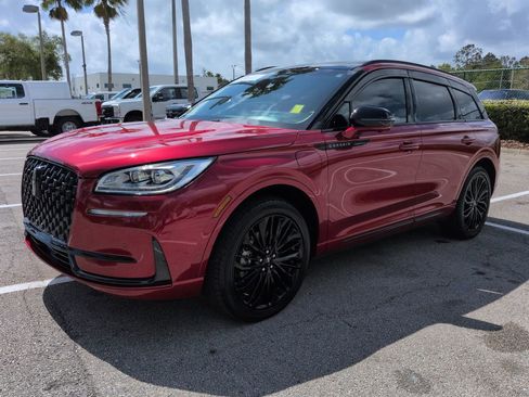 Used 2025 Lincoln Corsair Grand Touring w/ Equipment Group 302A image 8