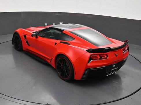 Used 2018 Chevrolet Corvette Grand Sport RWD image 19