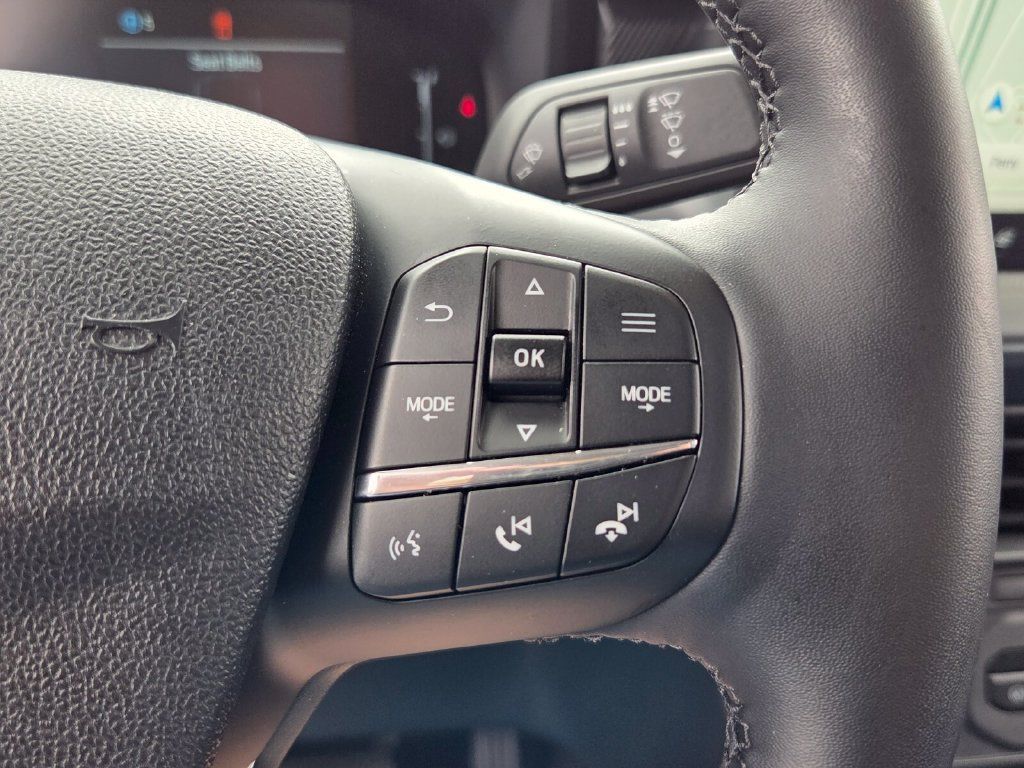 Used 2025 Ford Maverick Lariat w/ Black Appearance Package AWD/4WD image 24