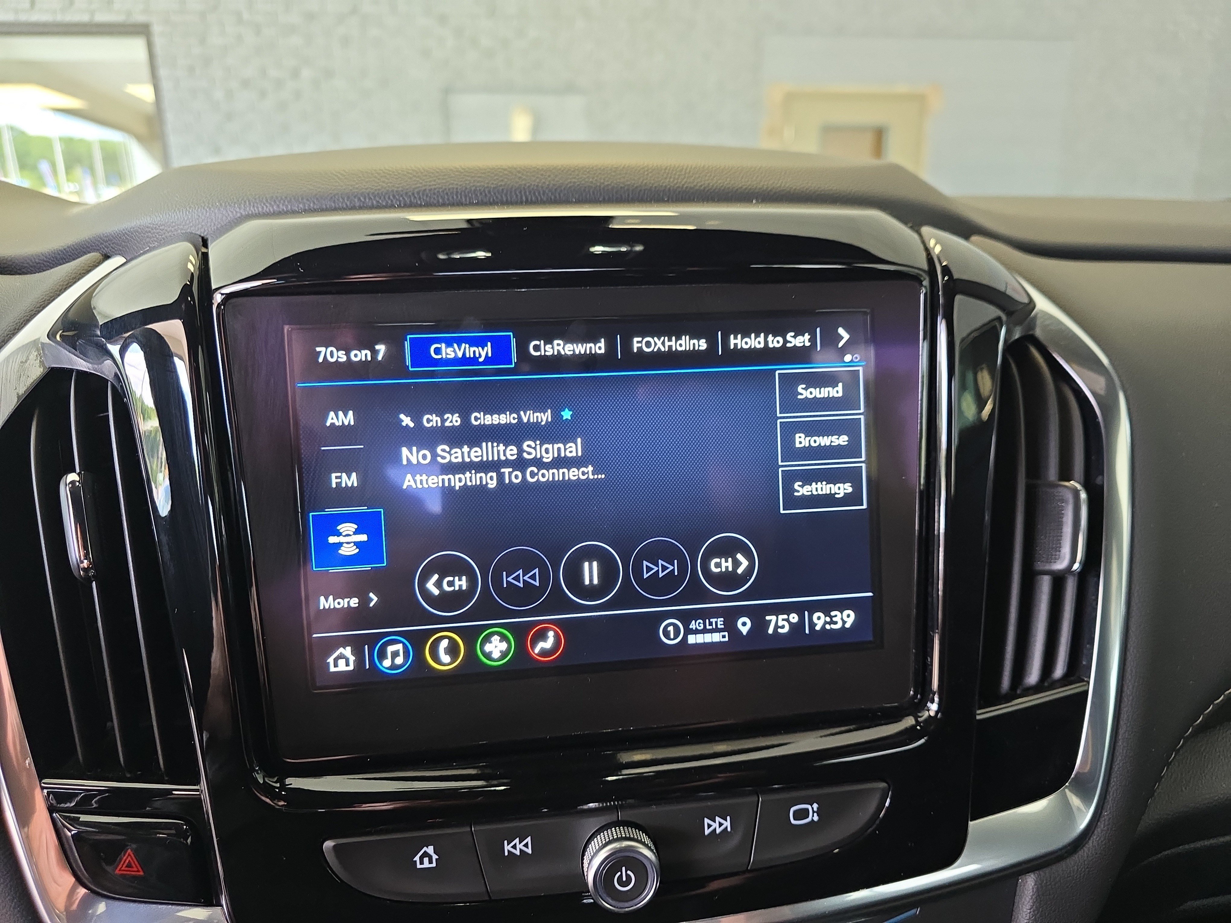 Used 2023 Chevrolet Traverse LT AWD/4WD image 30