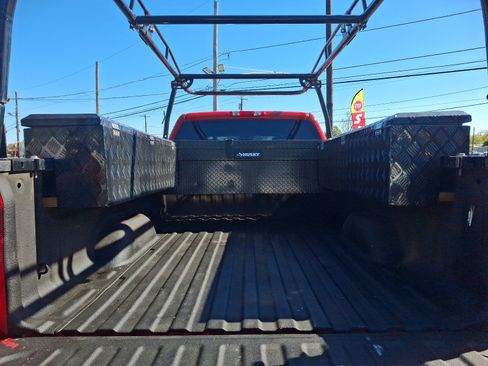 Used 2013 GMC Sierra 3500 SLE w/ SLE Preferred Package image 28