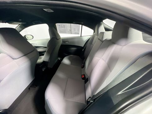 Used 2023 Toyota Corolla SE image 29