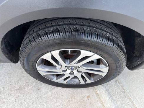 Used 2014 Volvo XC70 3.2 image 16