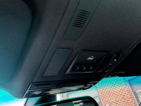 Used 2003 BMW 540i Sedan image 32