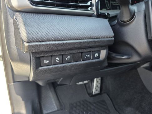 Used 2025 Toyota Camry SE w/ Convenience Package FWD image 24