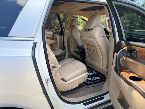 Used 2012 Buick Enclave Premium FWD image 4
