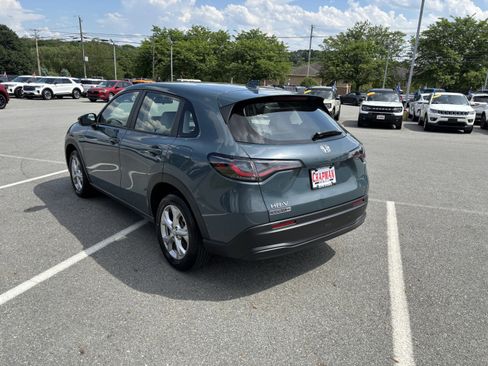 Used 2023 Honda HR-V LX image 5