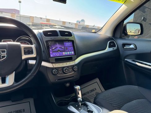 Used 2013 Dodge Journey SE image 22