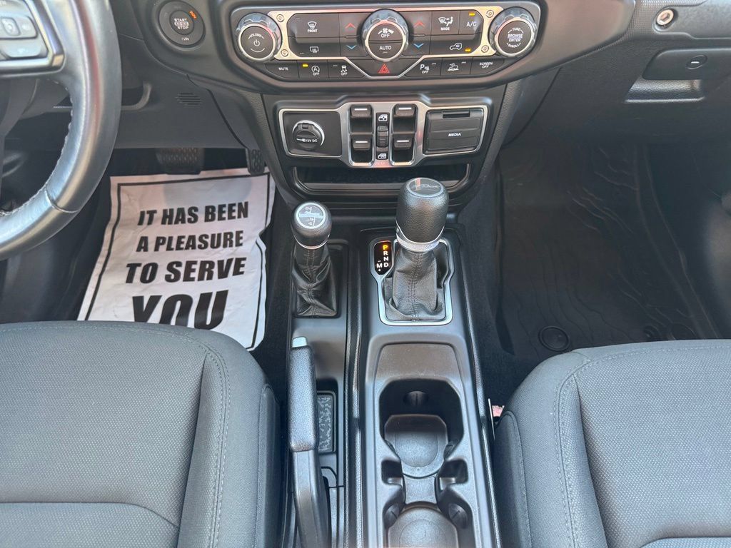 Used 2021 Jeep Gladiator Sport AWD/4WD image 25