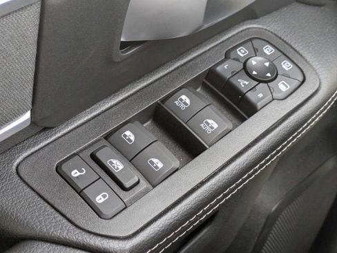 New 2026 RAM 2500 Big Horn AWD/4WD image 23