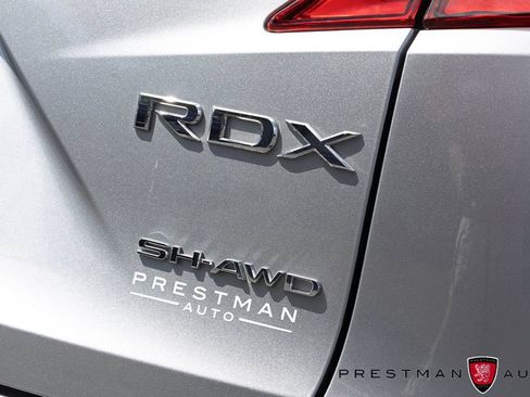 Used 2024 Acura RDX SH-AWD image 11
