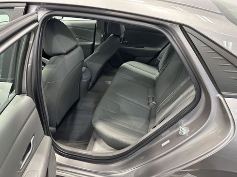 Certified 2023 Hyundai Elantra SEL w/ Convenience Package image 22
