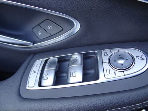 Used 2019 Mercedes-Benz C 300 Sedan image 20