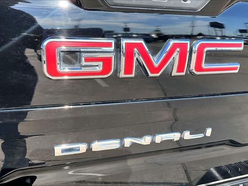 Used 2021 GMC Sierra 1500 Denali w/ Denali Ultimate Package AWD/4WD image 31