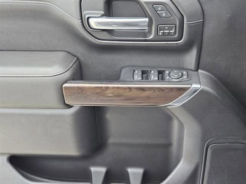 Used 2019 GMC Sierra 1500 SLT w/ SLT Premium Package image 17