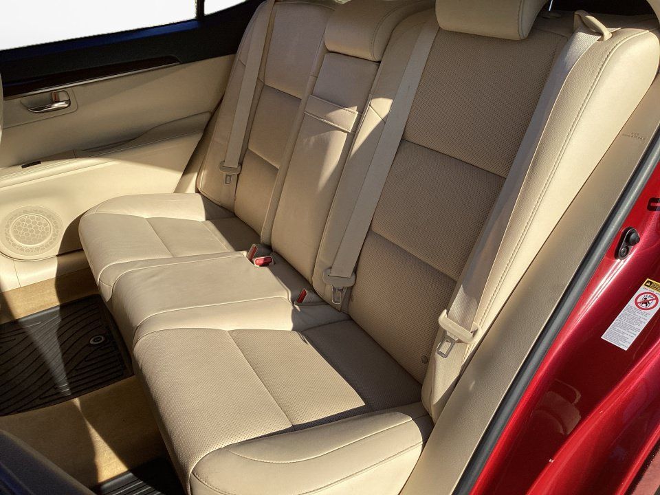 Used 2014 Lexus ES 350 w/ Luxury Package FWD image 15