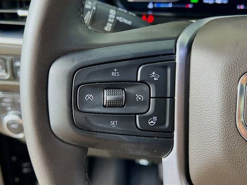 Used 2023 GMC Yukon XL SLT w/ SLT Premium Package AWD/4WD image 13