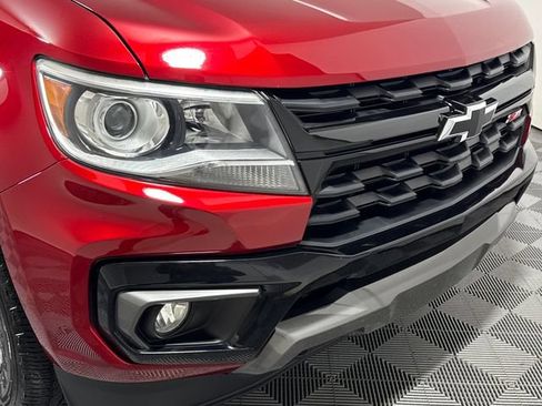 Used 2021 Chevrolet Colorado Z71 w/ Safety Package AWD/4WD image 12